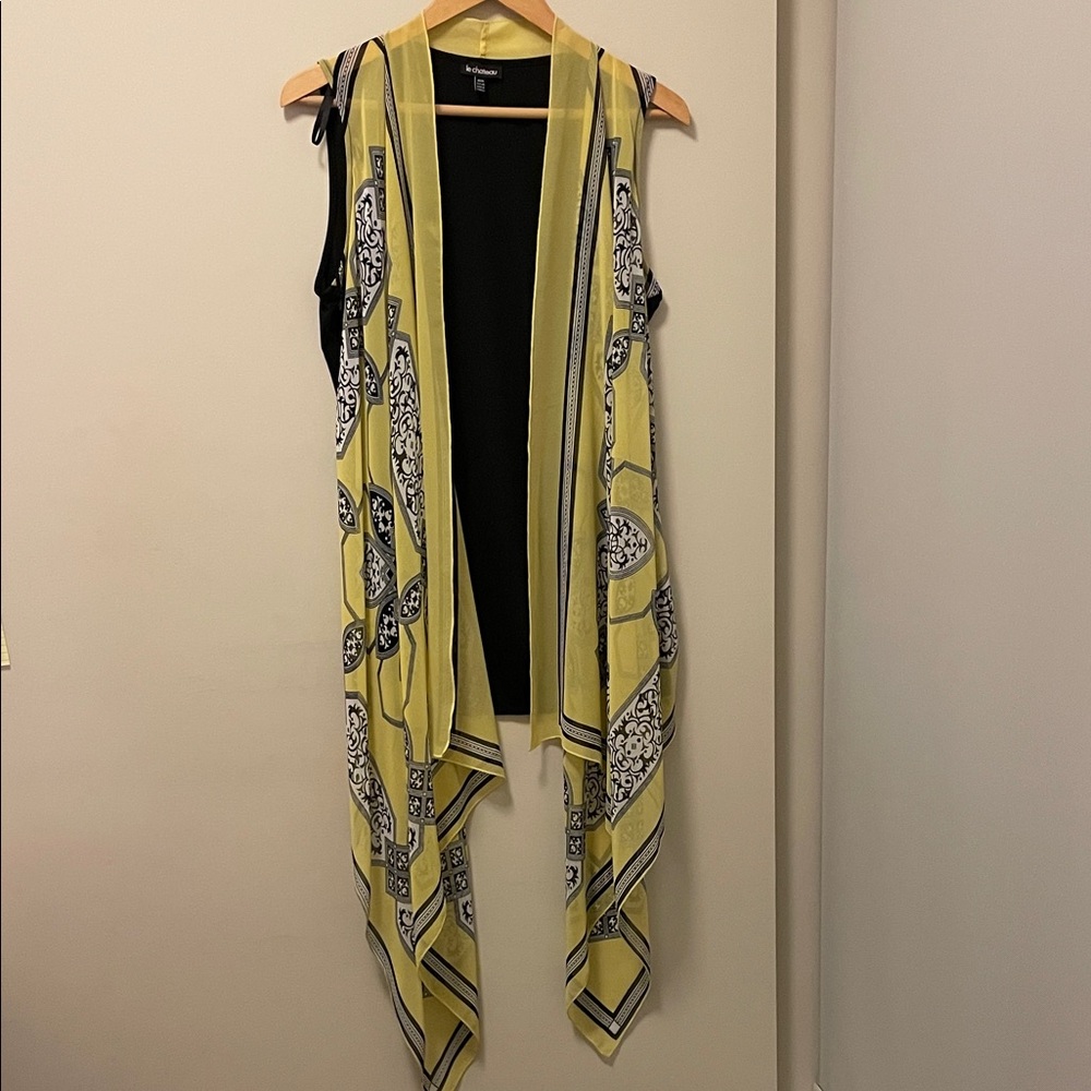 Le Chateau Yellow and Black Sleeveless Top